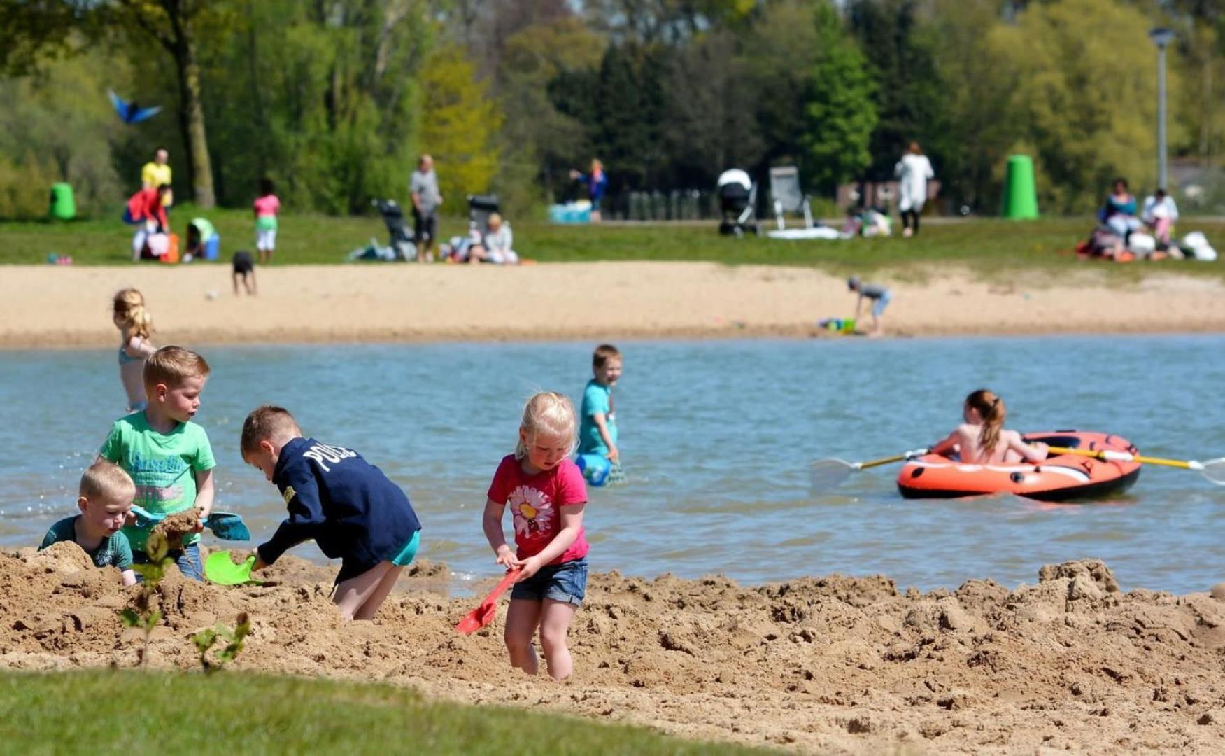 Vakantiehuis Op Rustig Bospark Veluwe ฟัวร์เธาเซอ ภายนอก รูปภาพ
